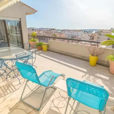 Cannes Stunning sea and old town view for our full comfort 3 BR with balcony by Olam Properties