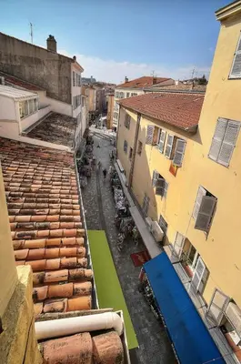an overhead view of an alley between two buildings at IMMOGROOM - Splendid Terrace - Studio - Central in Cannes