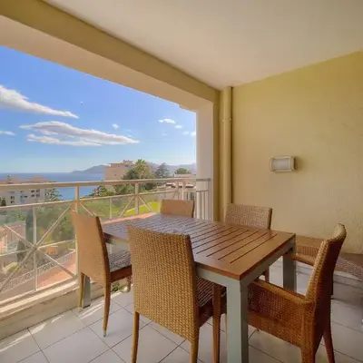 IMMOGROOM - 2BR - sea view - Swimming pool - Terrace - Parking - AC - Wifi
