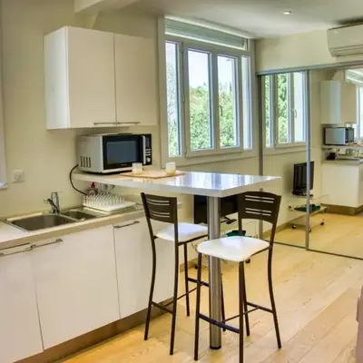 Cannes charming studio 50 meters from the beach !!