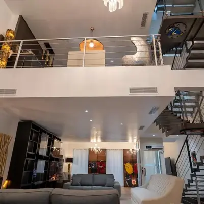 Venue C - Luxurious & Spacious - Mansion - Elevator - Patio