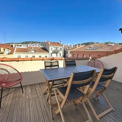 Rooftop terrasse 1 bedroom in rue d'Antibes