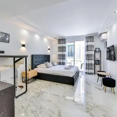 Large studio - 50m Cannes beach - terrace sea view