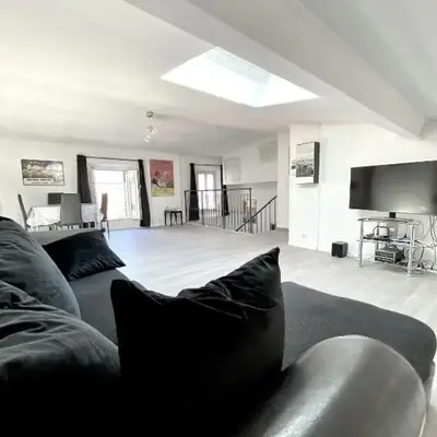 Serbes Top Floor