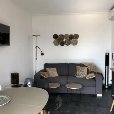 Cosy 42m With Balcony Nice View And Wifi