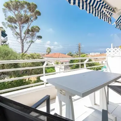 Florida 35m studio with sea views close to the Croisette