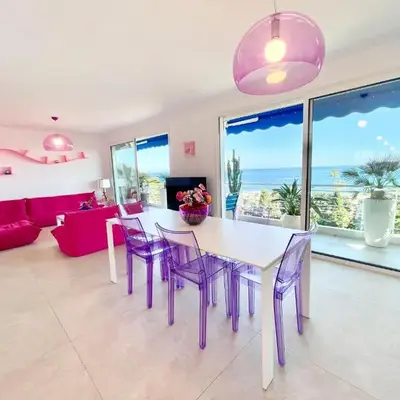 Royal Pink - Appartement design - Vue de rêve - Parking gratuit