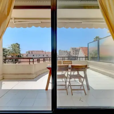 3 bedrooms in Cannes Center and south terrace