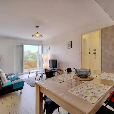 IMMOGROOM - Fully equipped - Terrace with sea view - AC