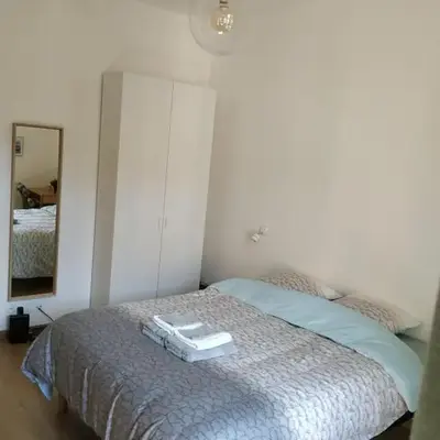 STUDIO CANNES A 5 MN A PIED DE LA GARE TOUT CONFORT AVEC BALCON