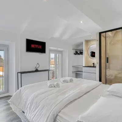 2 Chambre L - Ascenseur - Proche palais - Calme