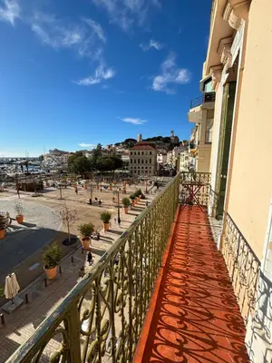 a balcony with a view of a city at Cannes : Agréable et lumineux appartement vue mer in Cannes