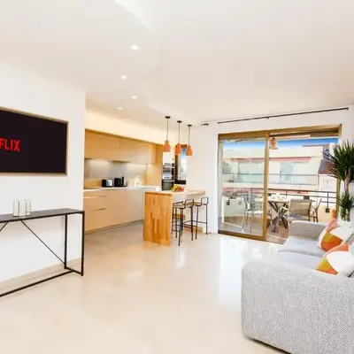Citybeach SOHA- Rue d'Antibes - 2 BdR 2 BthR 1 toil - Clim Terrace Parking Elevator