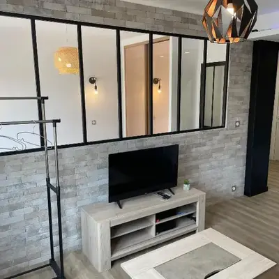 Modern and pleasant apartment in the heart of the city