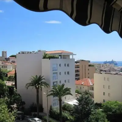 Centre et plage tout à pied échappée mer